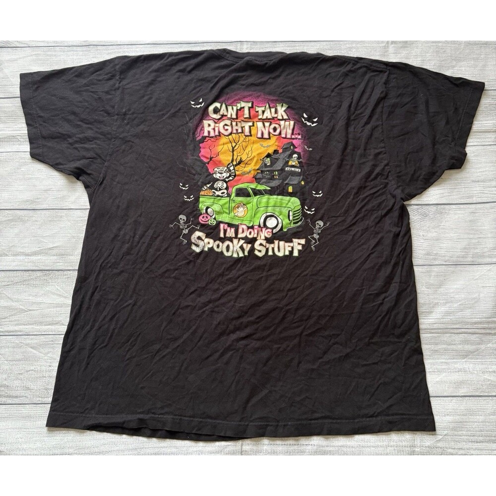 Bucees Halloween Beaver Doing Spooky Things Graphic T-Shirt Men's 2XL Black GITD